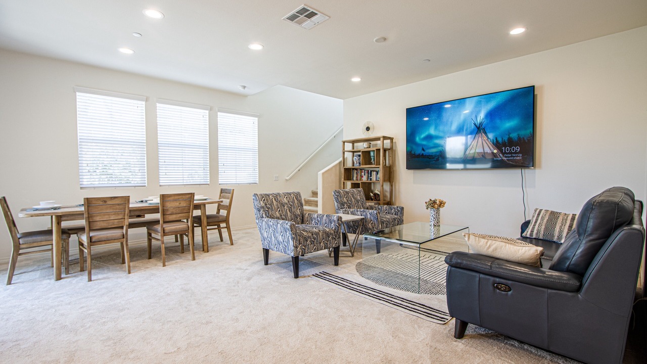 Photo of Livingroom in Upland