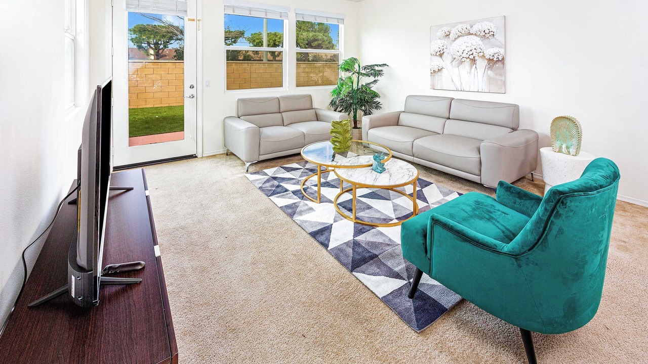 Photo of Livingroom in Rialto