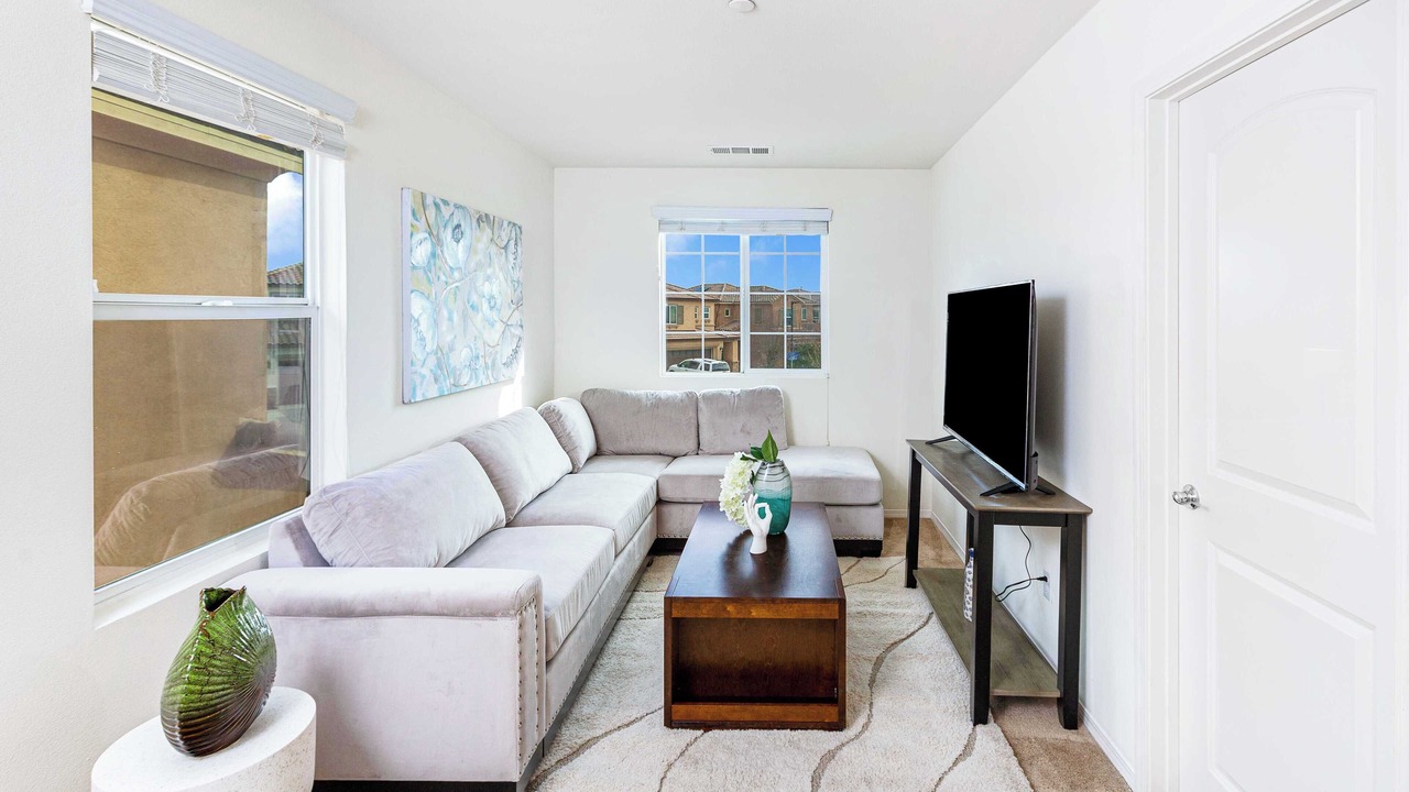 Photo of Livingroom in Rialto