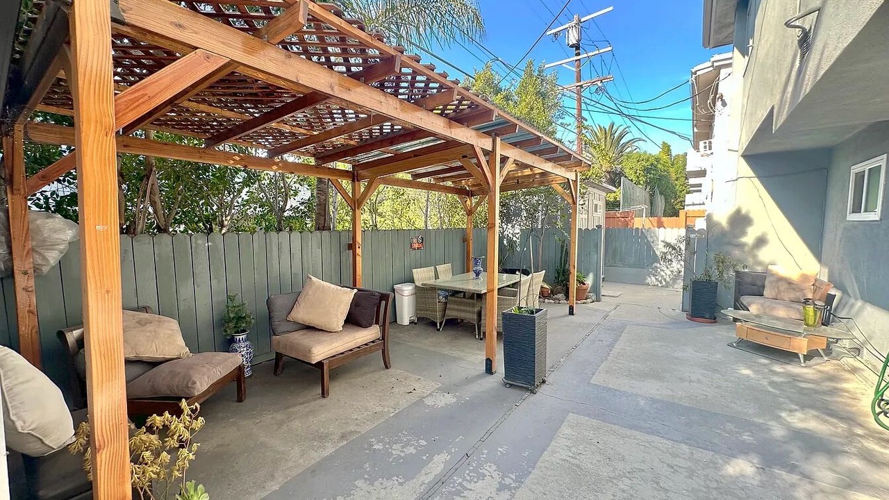 Photo of Outdoor in La Brea