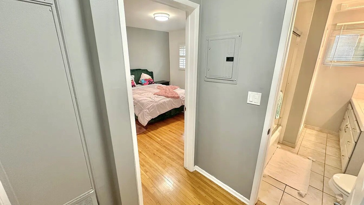 Photo of Bedroom in La Brea