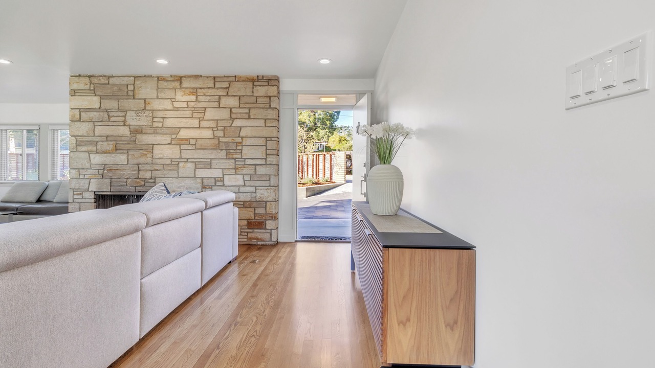 Photo of Livingroom in Carmel