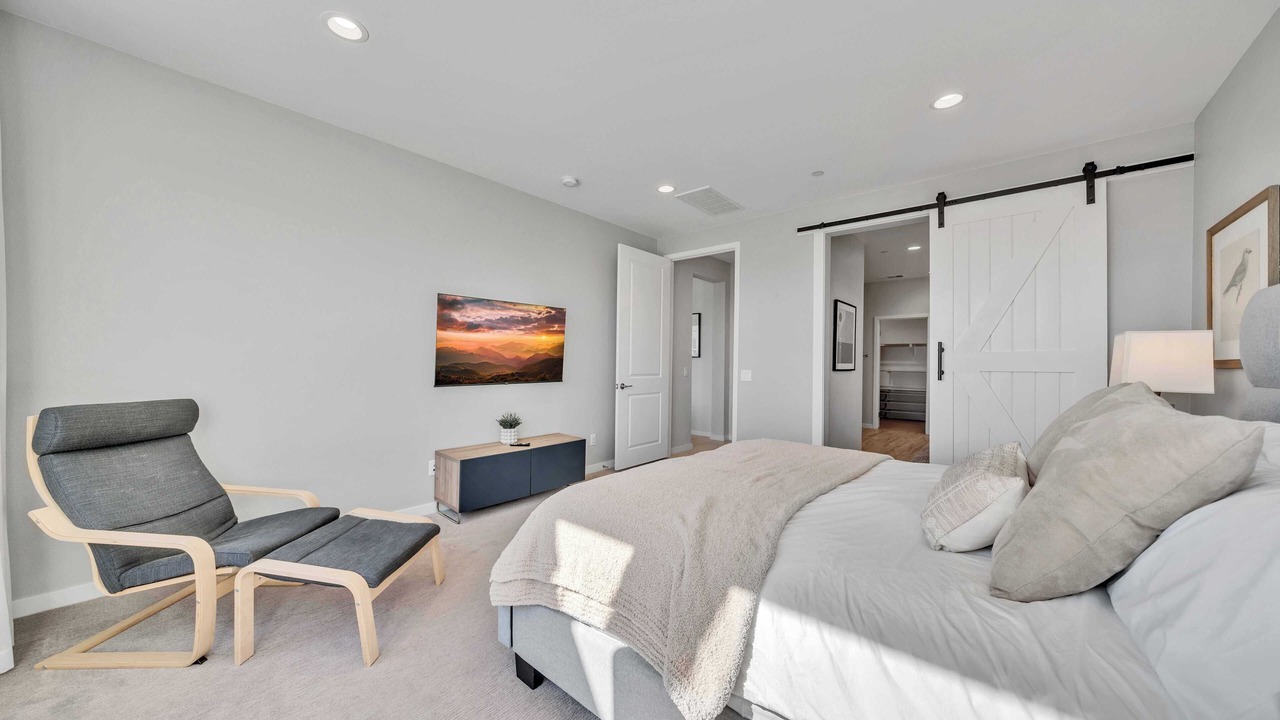 Photo of Bedroom in Canyon Country