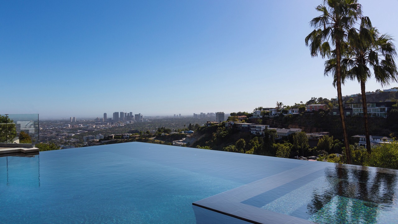 Photo of Outdoor in Hollywood Hills West