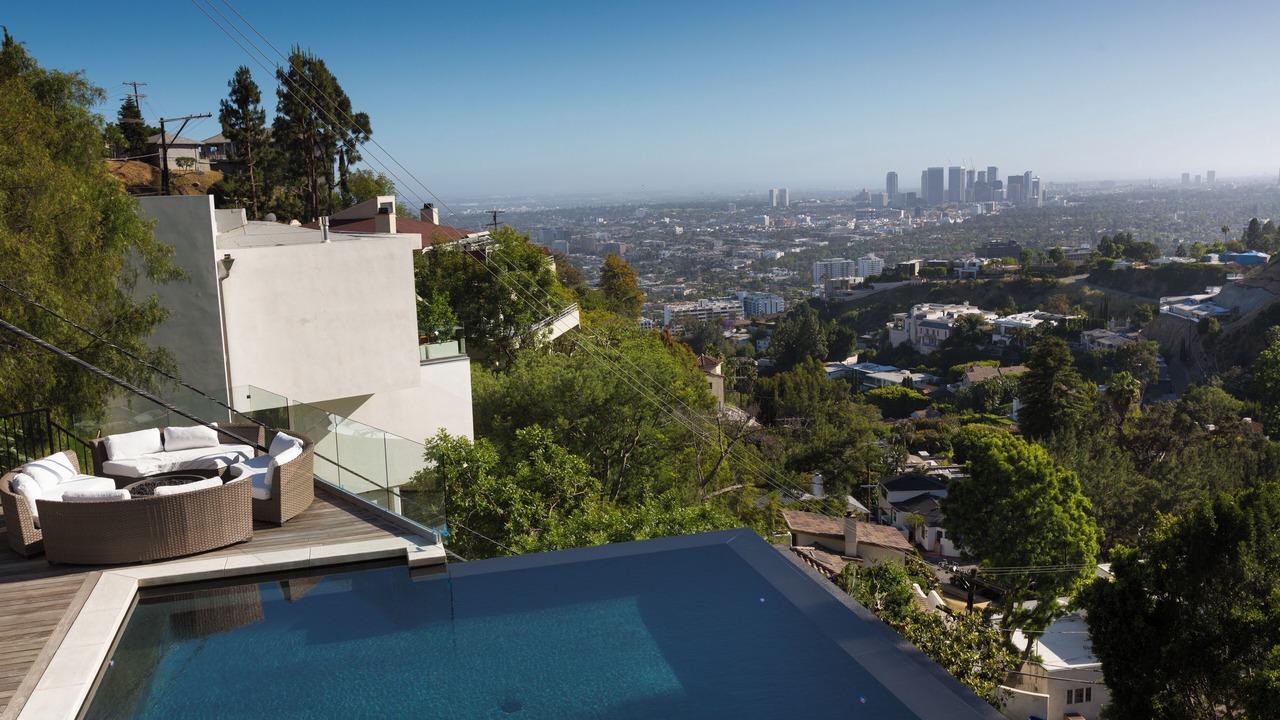 Photo of Outdoor in Hollywood Hills West