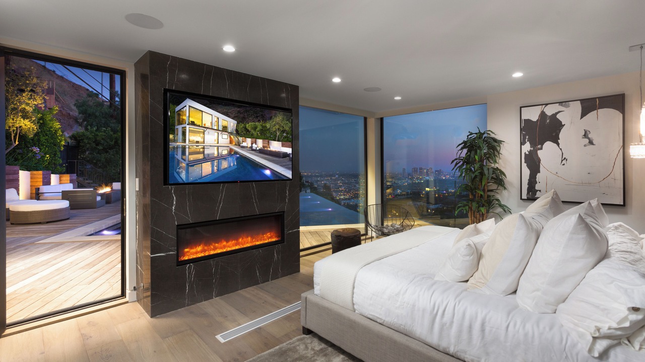 Photo of Bedroom in Hollywood Hills West