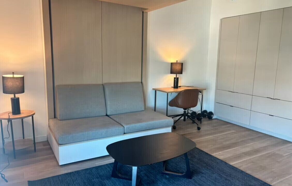 Photo of Livingroom in Hollywood