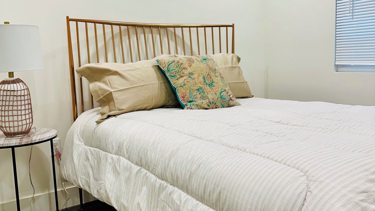 Photo of Bedroom in Northridge