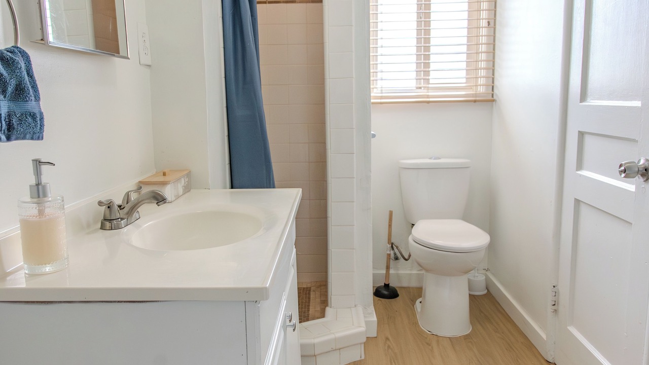 Photo of Bathroom in Downtown Riverside