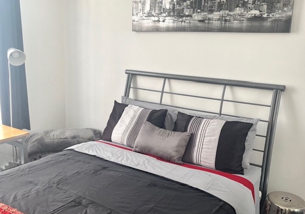 Photo of Bedroom in Inglewood