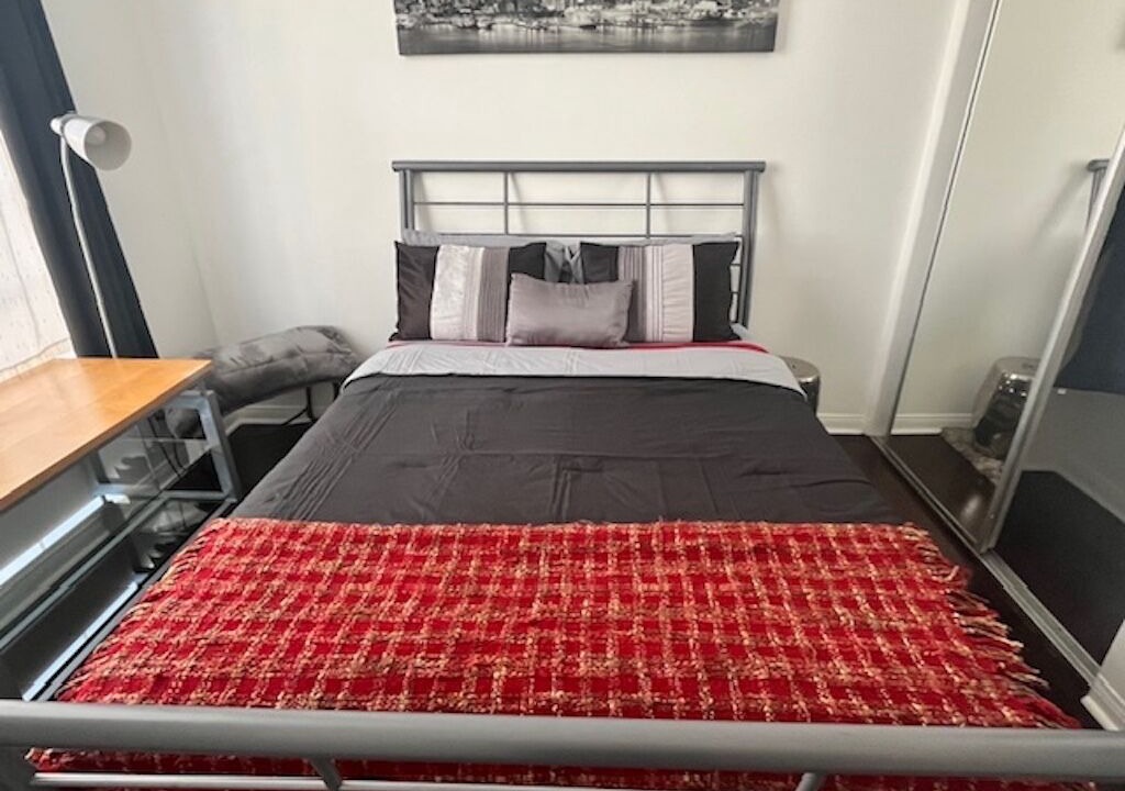 Photo of Bedroom in Inglewood