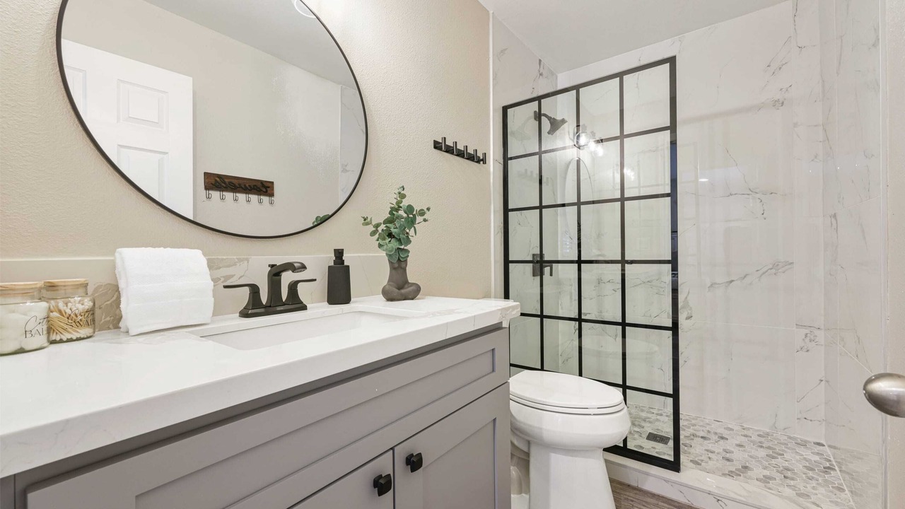 Photo of Bathroom in Linda Vista