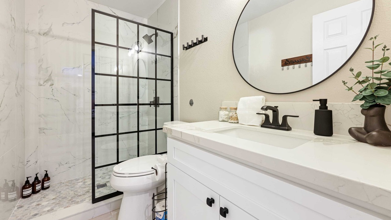 Photo of Bathroom in Linda Vista