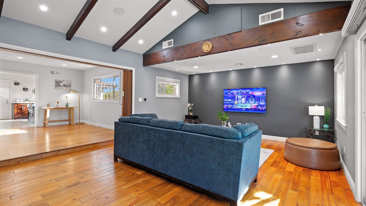 Photo of Livingroom in Glendora