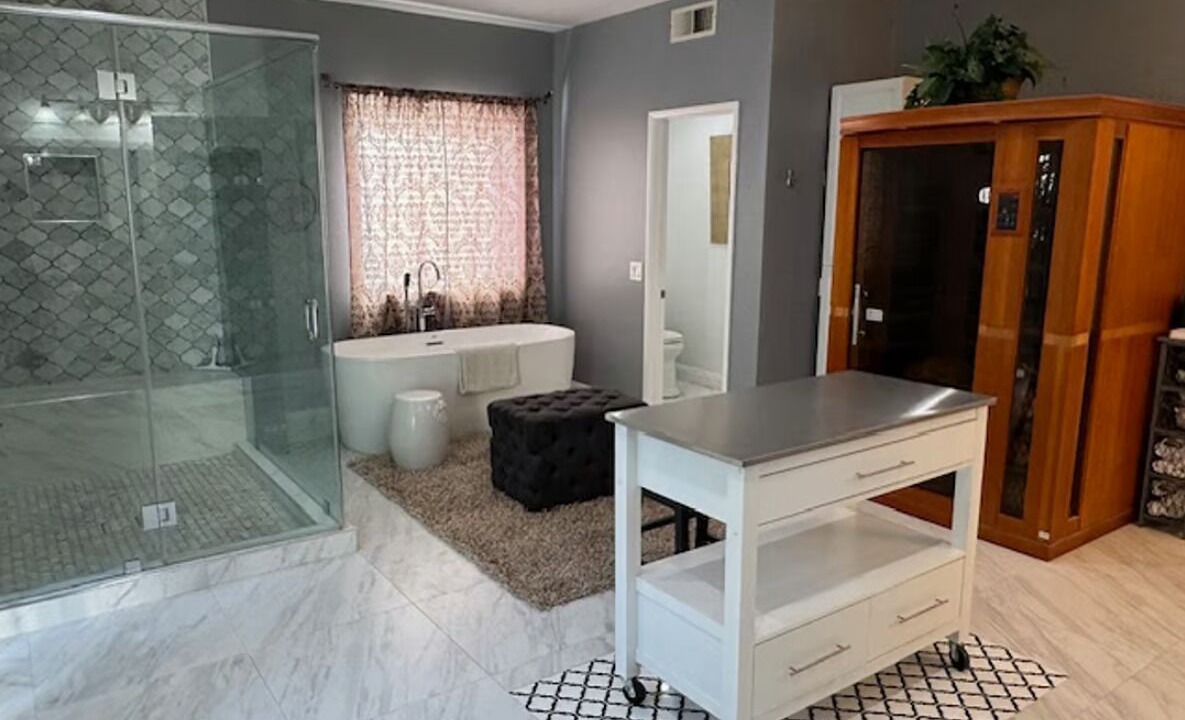 Photo of Bathroom in Cowan Heights