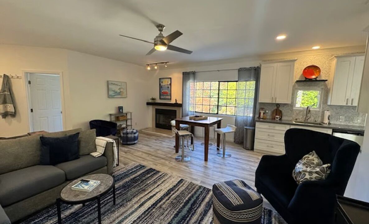Photo of Livingroom in Cowan Heights