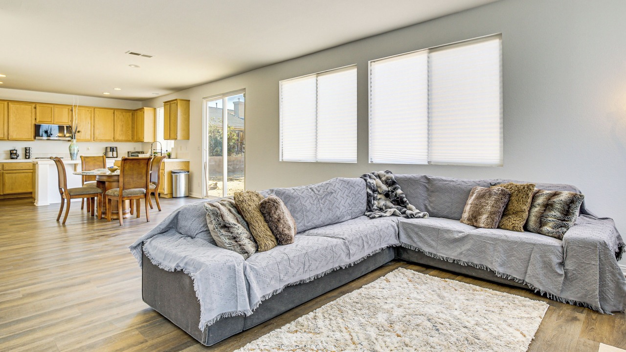 Photo of Livingroom in Victorville