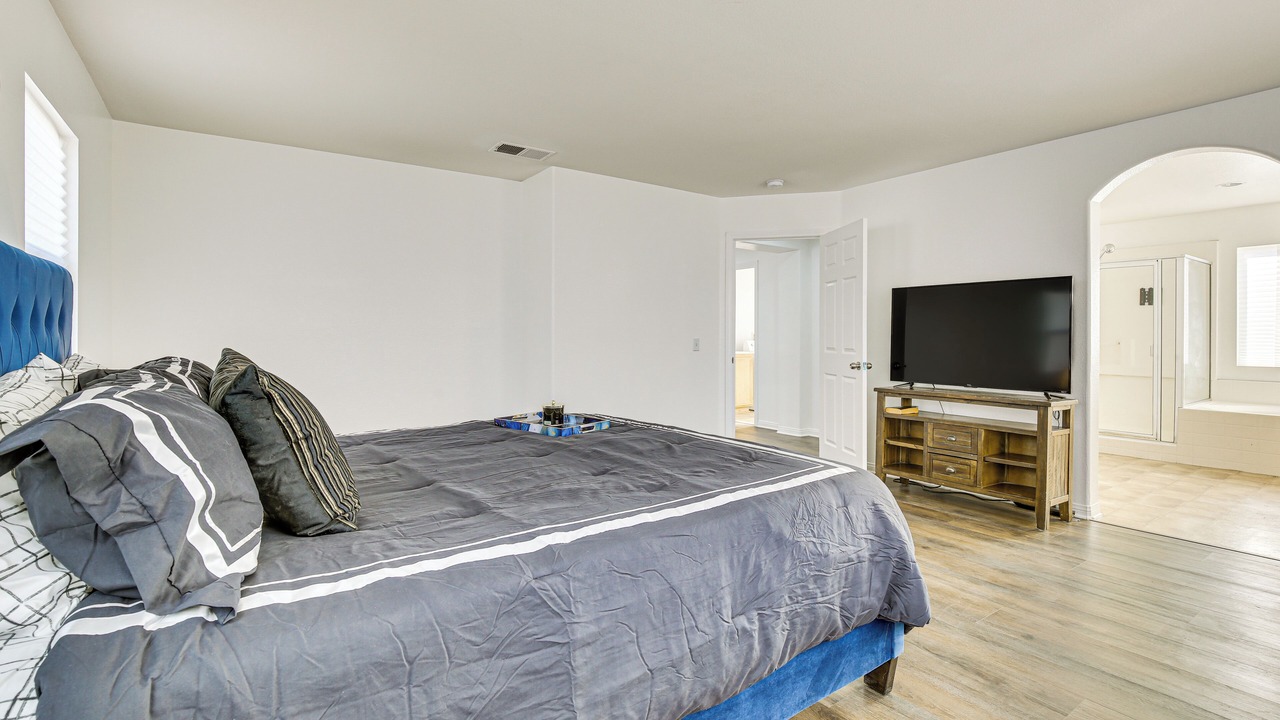 Photo of Bedroom in Victorville