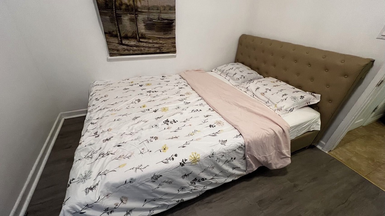 Photo of Bedroom in Pasadena