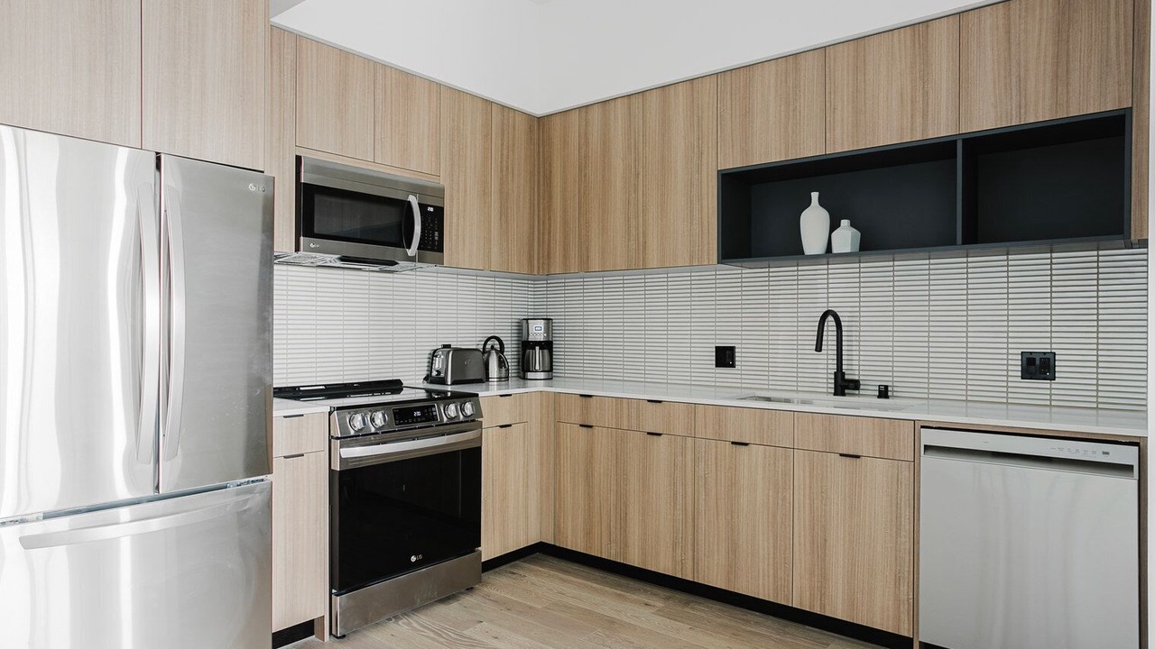 Photo of Kitchen in Greater Wilshire - Hancock Park