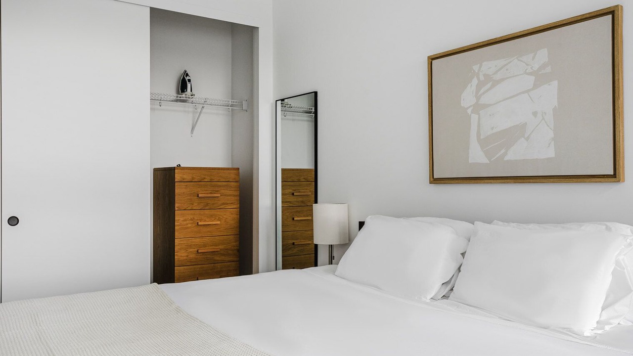 Photo of Bedroom in Greater Wilshire - Hancock Park