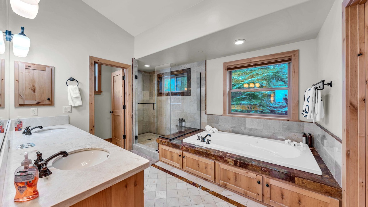 Photo of Bathroom in Tahoma