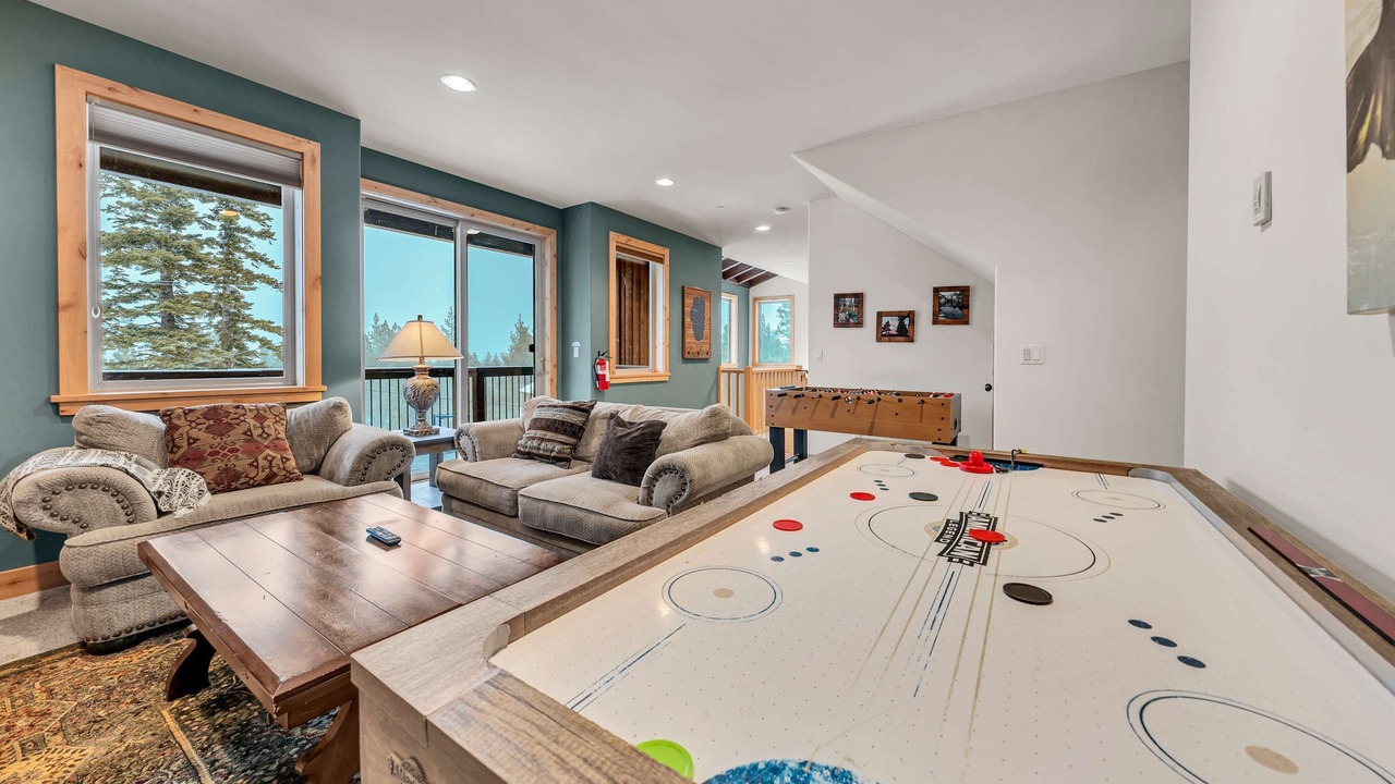 Photo of Patio Balcony in Tahoma