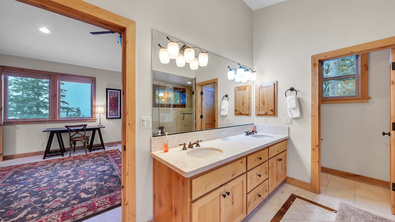 Photo of Bathroom in Tahoma