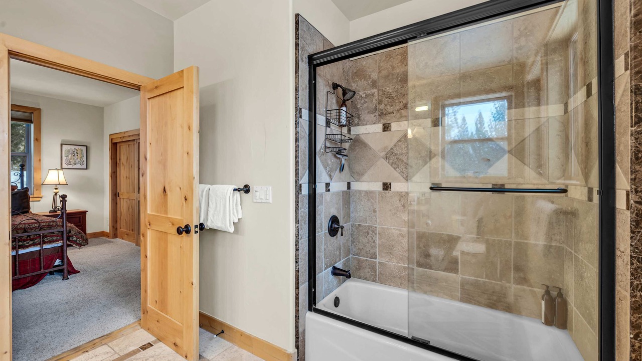 Photo of Bathroom in Tahoma