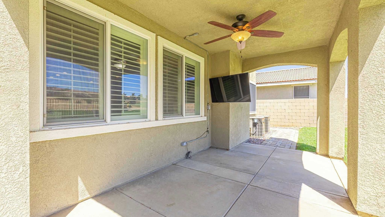 Photo of Patio Balcony in Palmdale