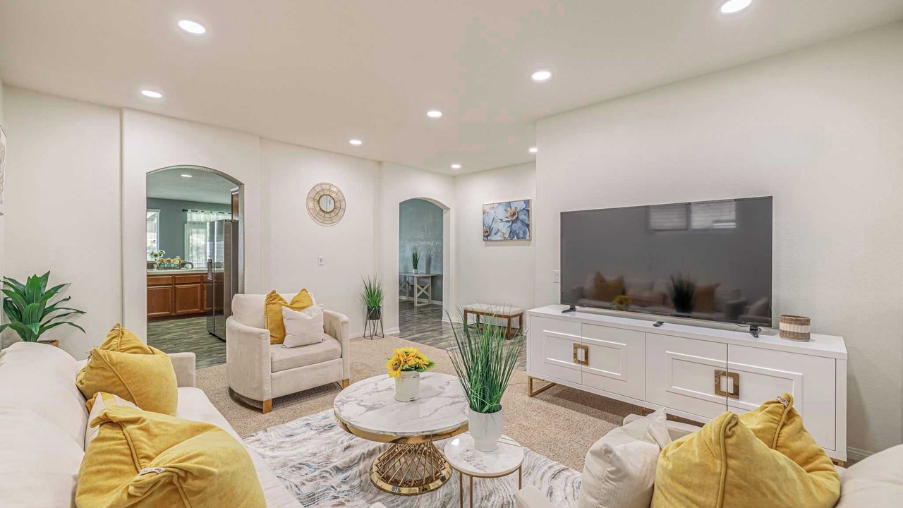 Photo of Livingroom in Palmdale