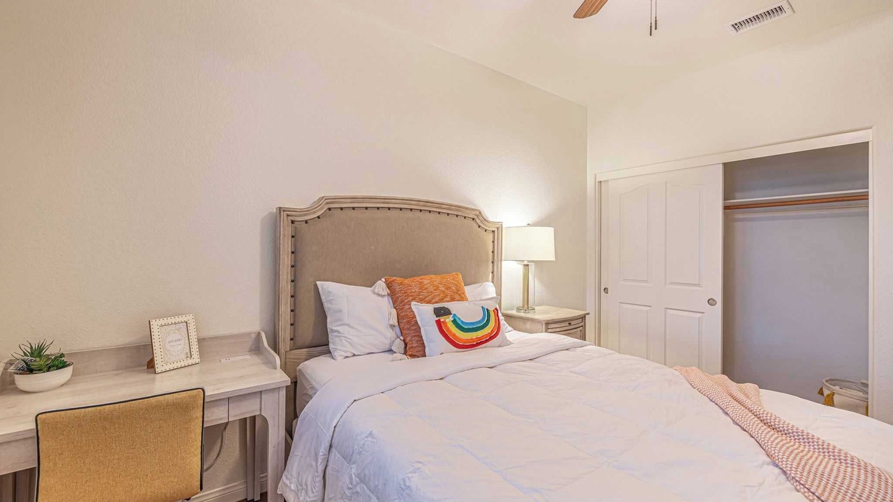 Photo of Bedroom in Palmdale