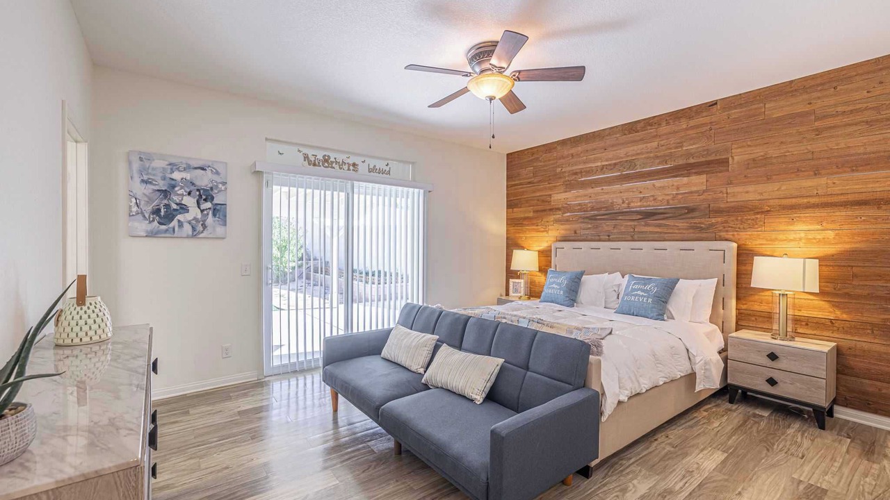 Photo of Bedroom in Palmdale