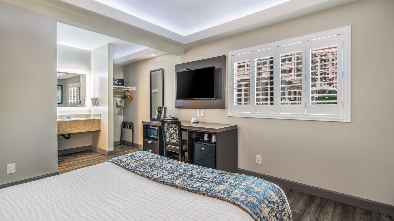 Photo of Bedroom in Alamitos Beach