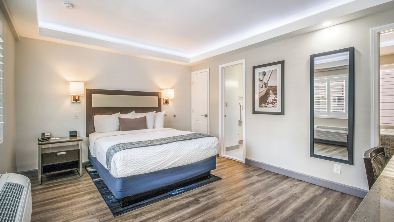 Photo of Bedroom in Alamitos Beach