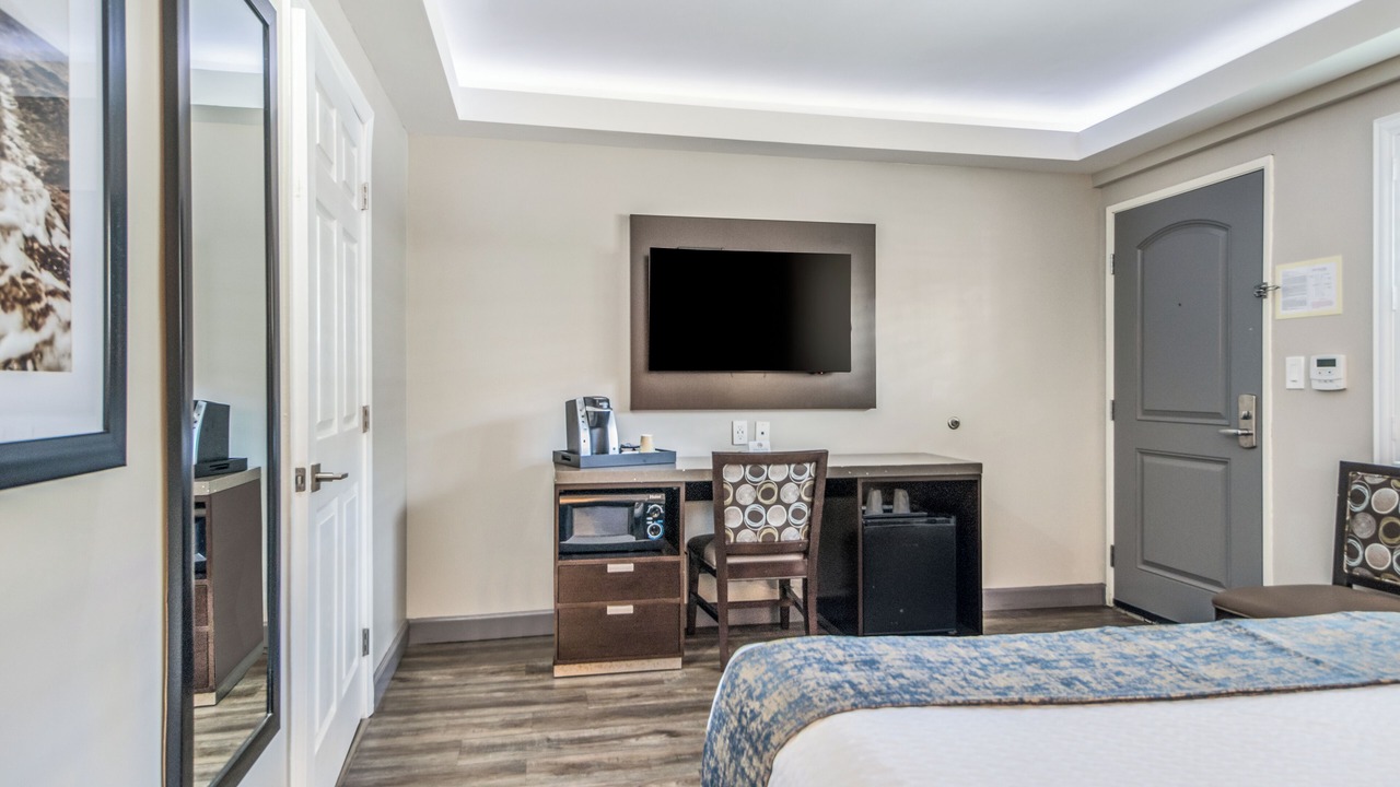 Photo of Bedroom in Alamitos Beach