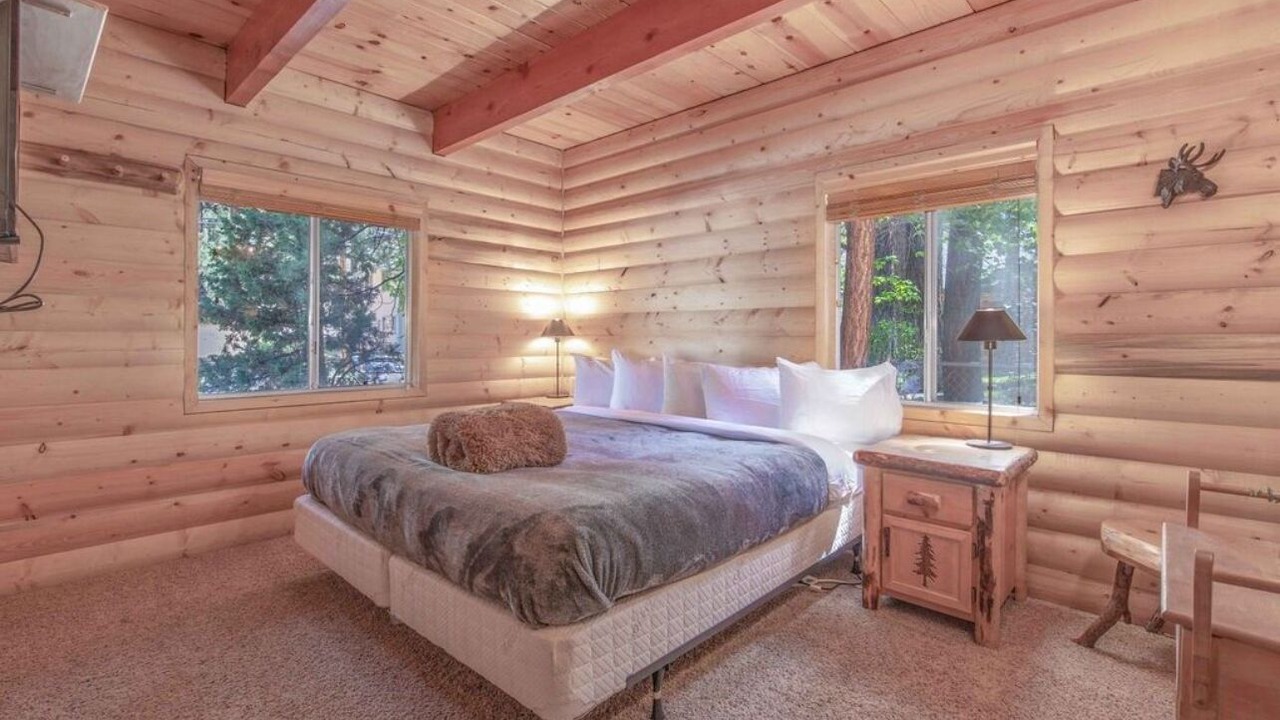 Photo of Bedroom in Big Bear Lake