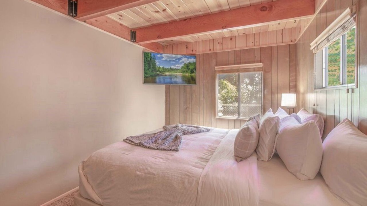 Photo of Bedroom in Big Bear Lake