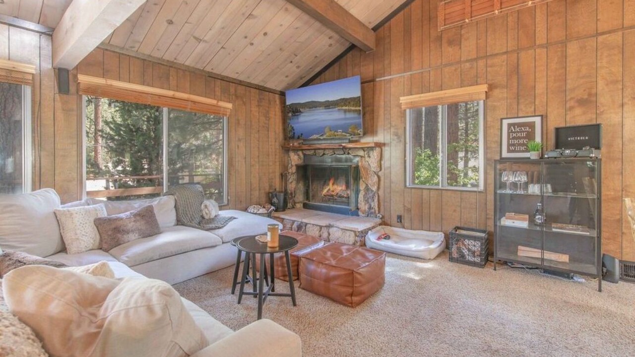 Photo of Livingroom in Big Bear Lake