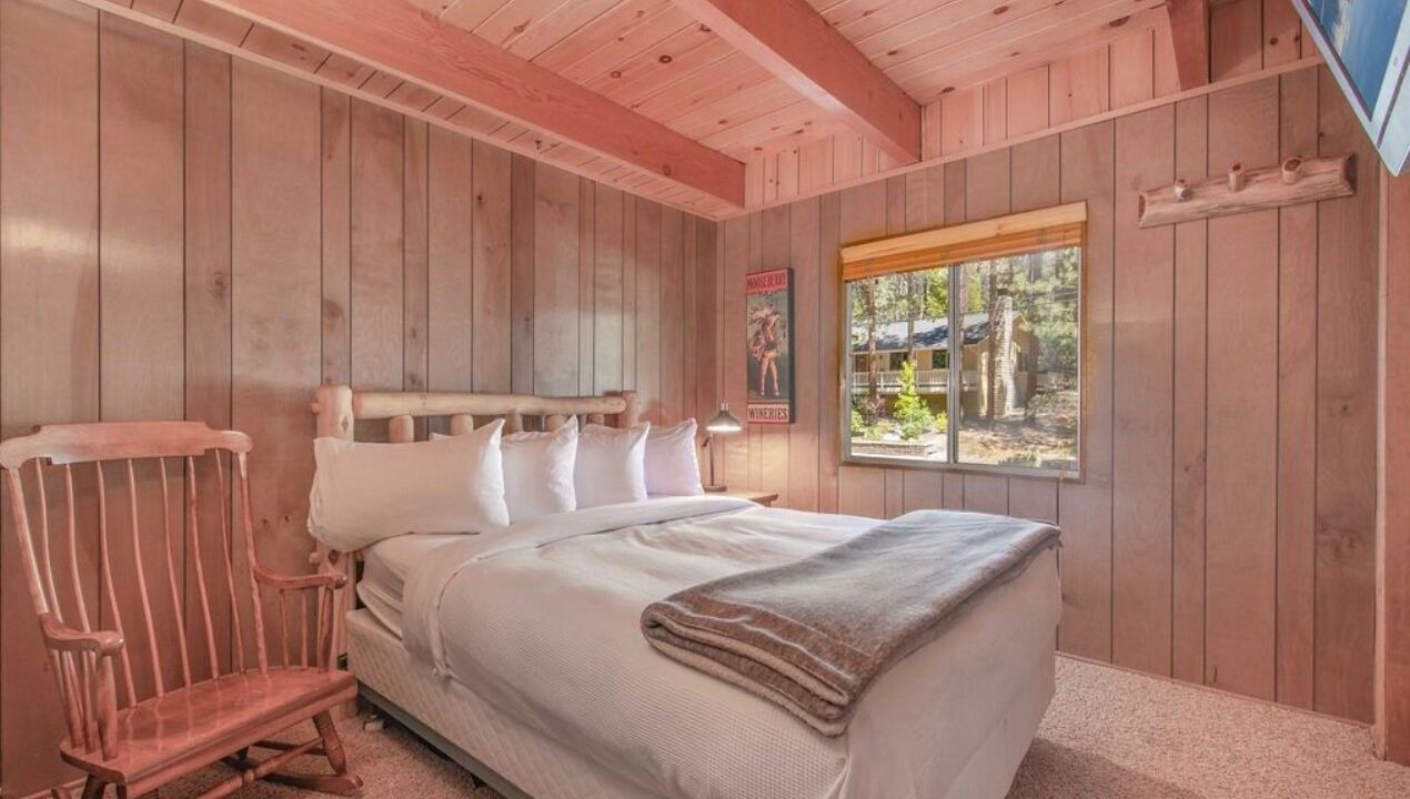 Photo of Bedroom in Big Bear Lake