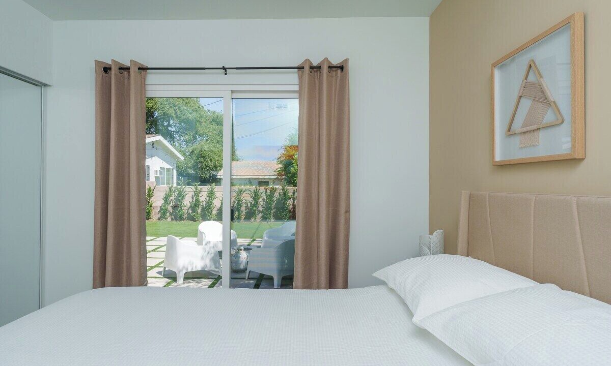 Photo of Bedroom in Crescenta Highlands
