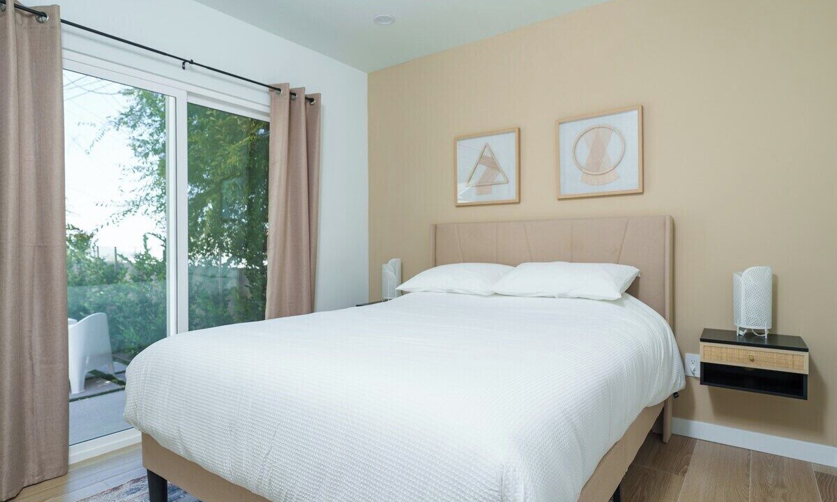 Photo of Bedroom in Crescenta Highlands