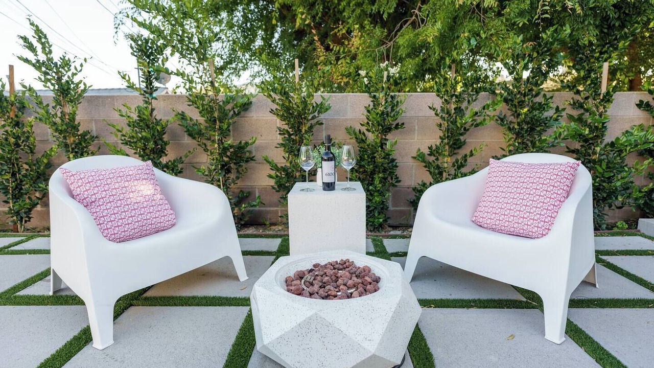 Photo of Patio Balcony in Crescenta Highlands