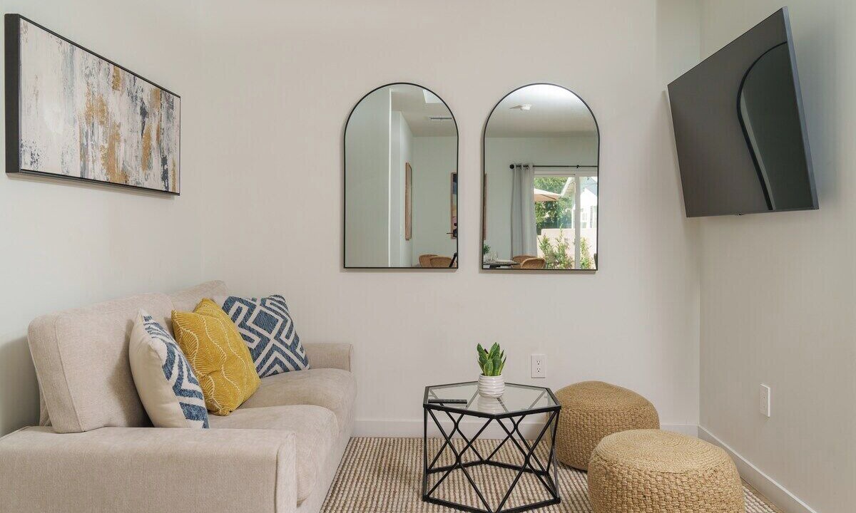 Photo of Livingroom in Crescenta Highlands