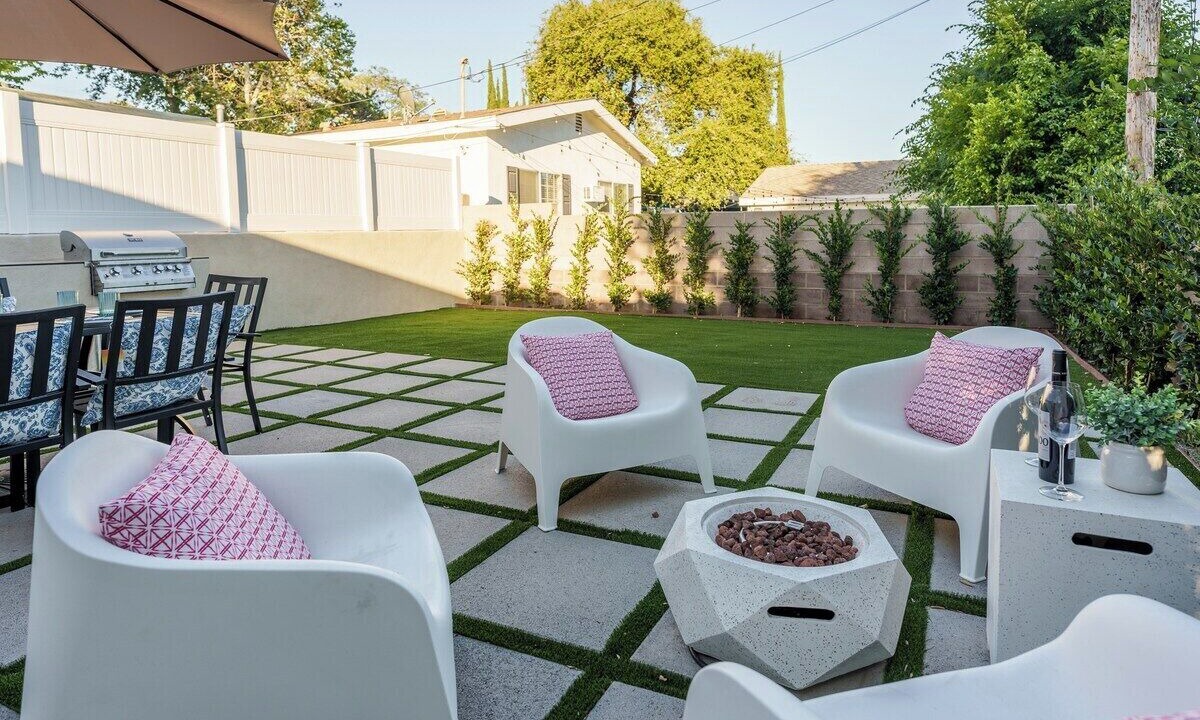 Photo of Outdoor in Crescenta Highlands