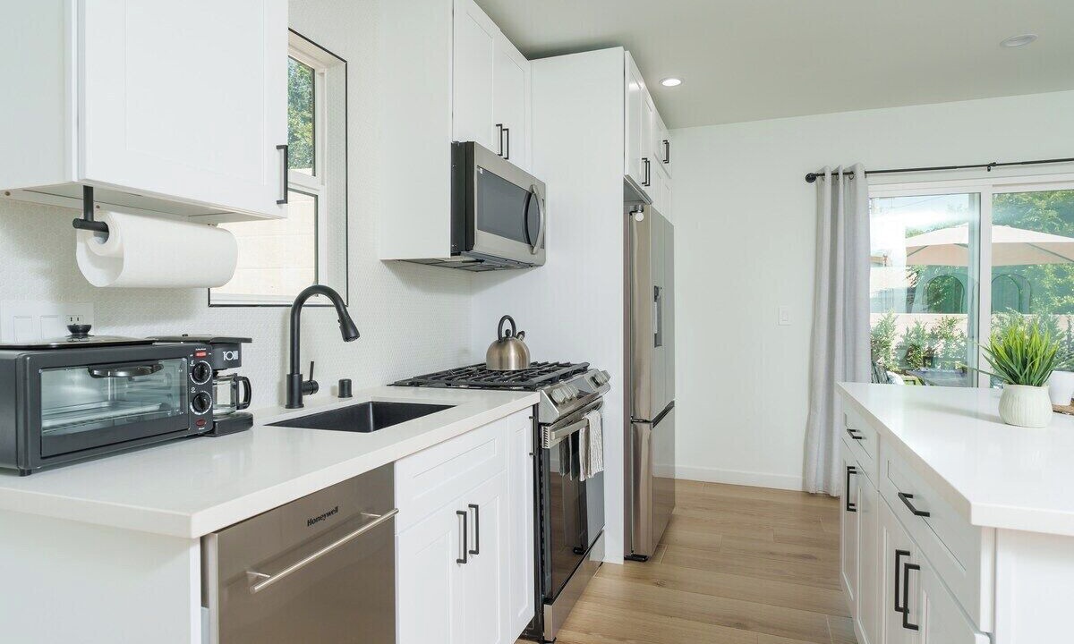 Photo of Kitchen in Crescenta Highlands