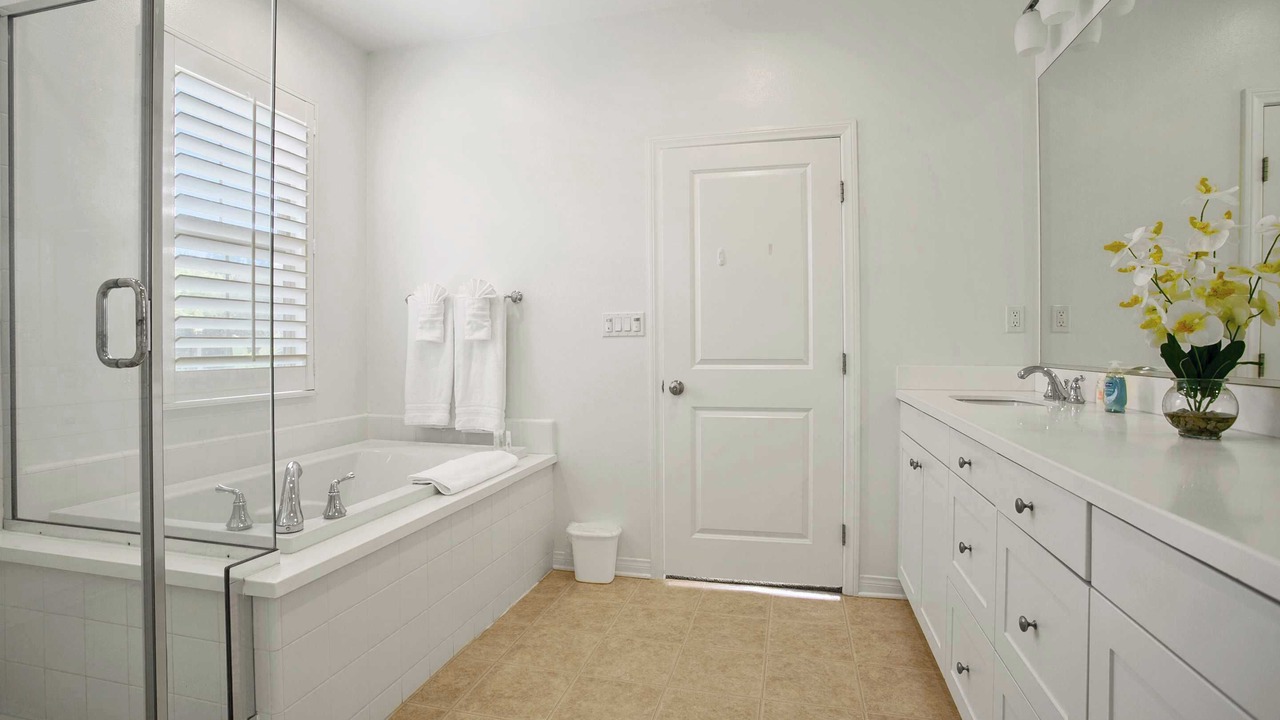 Photo of Bathroom in Woodbury