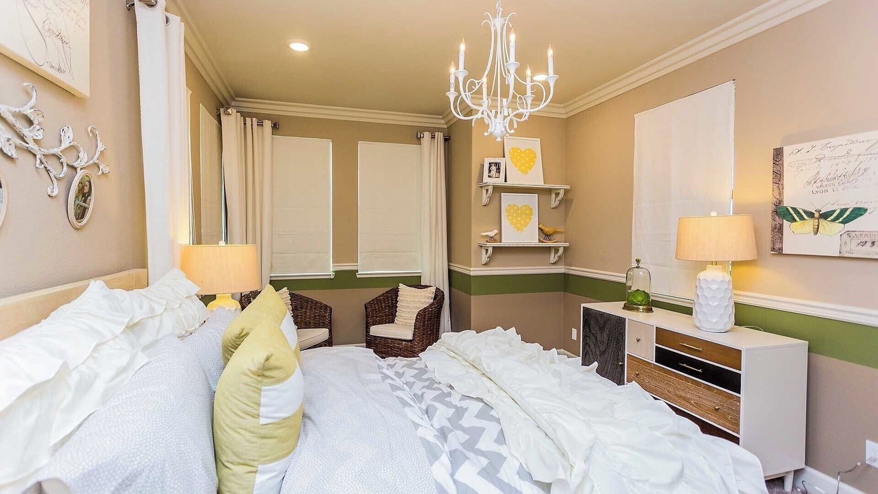 Photo of Bedroom in Portola Springs