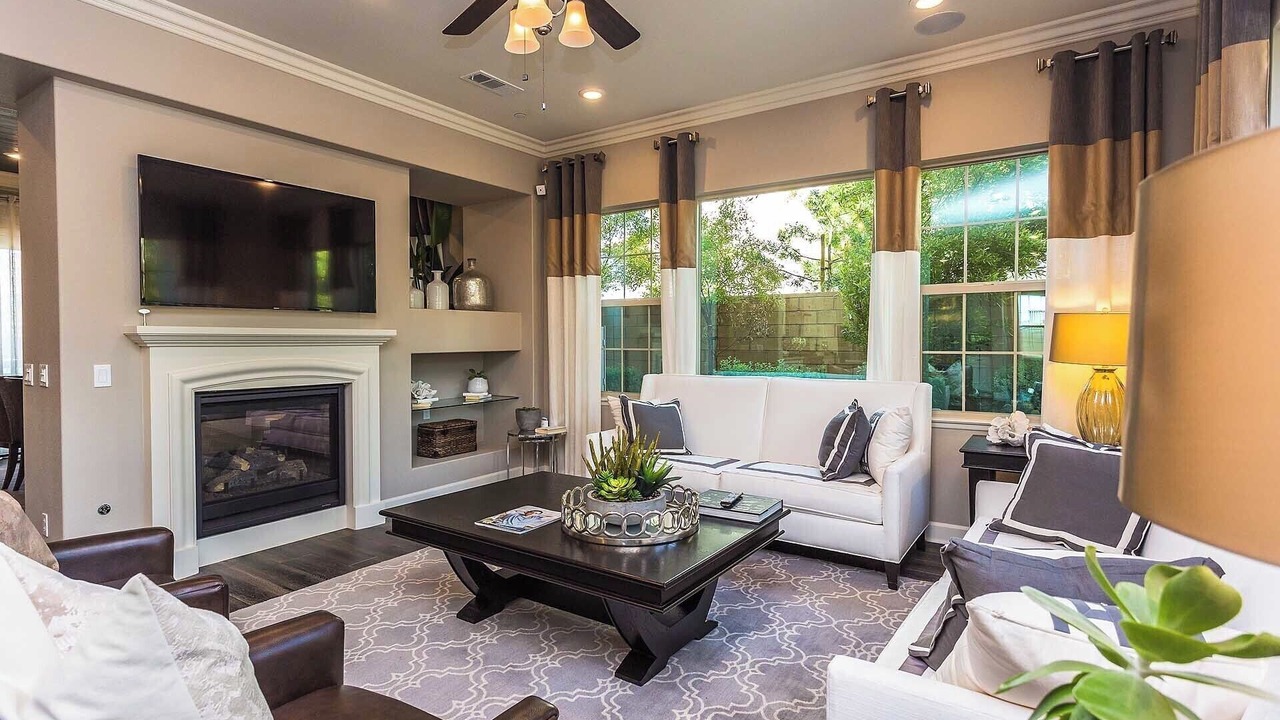 Photo of Livingroom in Portola Springs