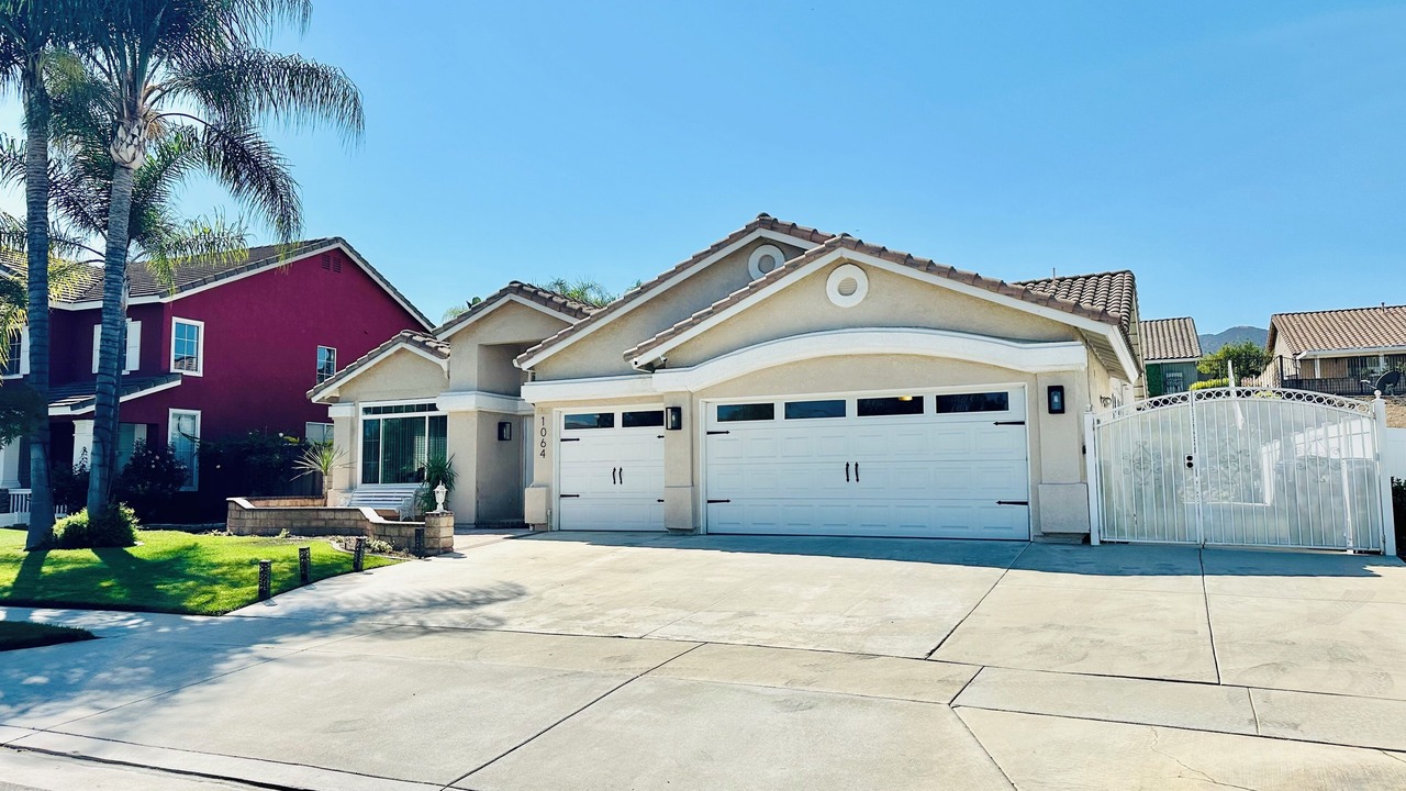 Photo of Outdoor in Corona